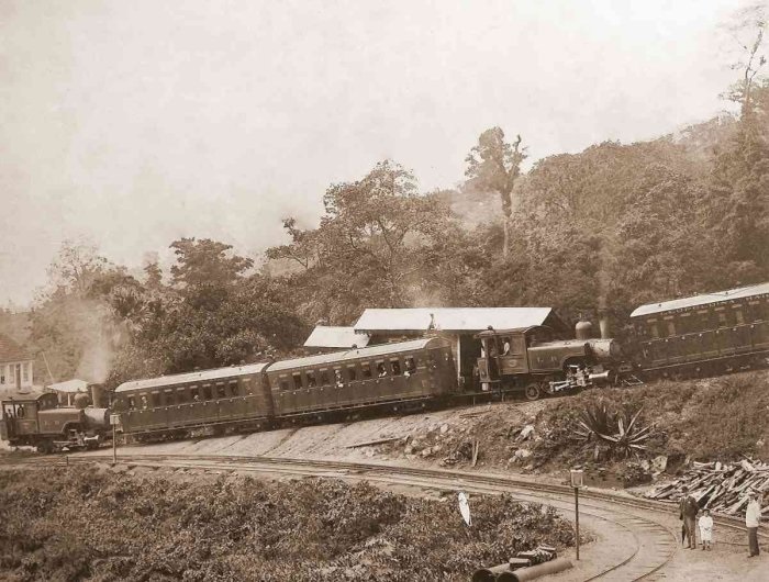 Estação Meio da Serra