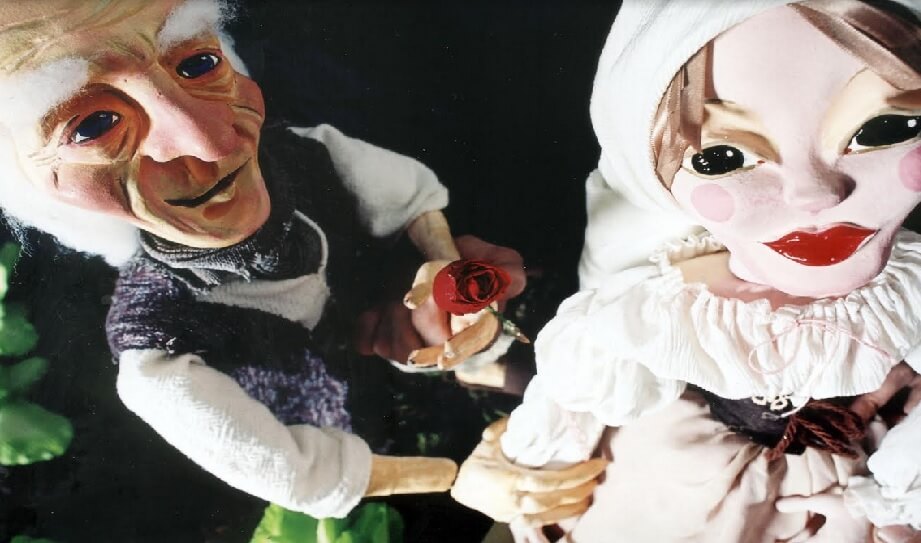 velho e mocinha