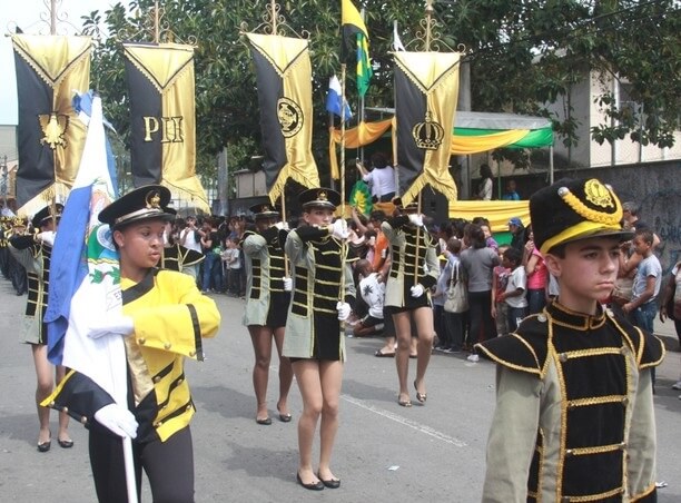 desfile cívico
