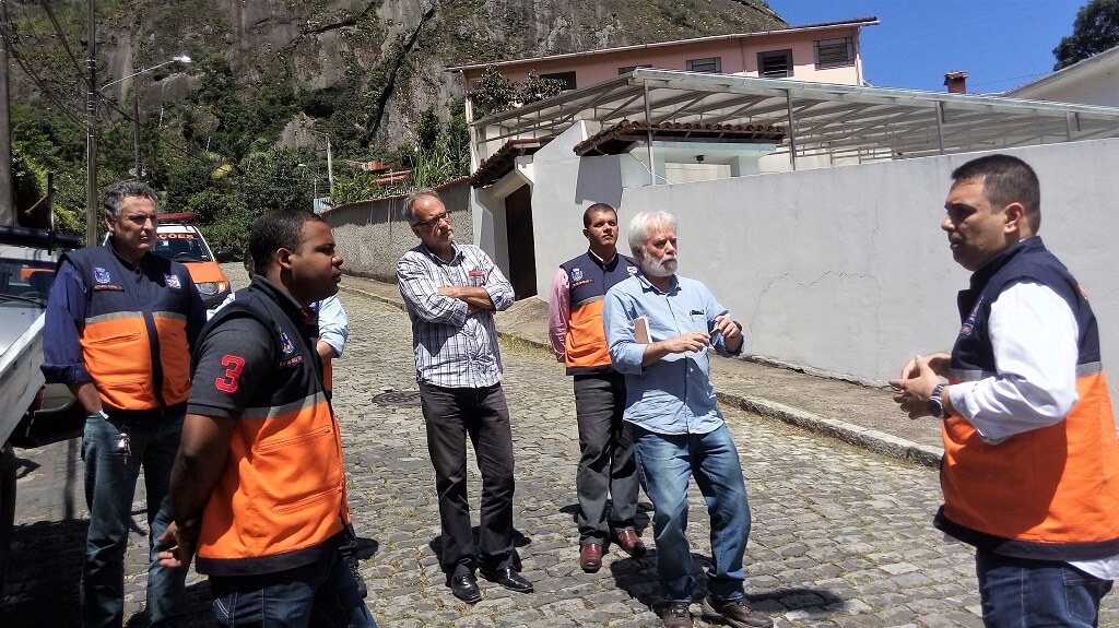 Visita UFF - Área de Risco