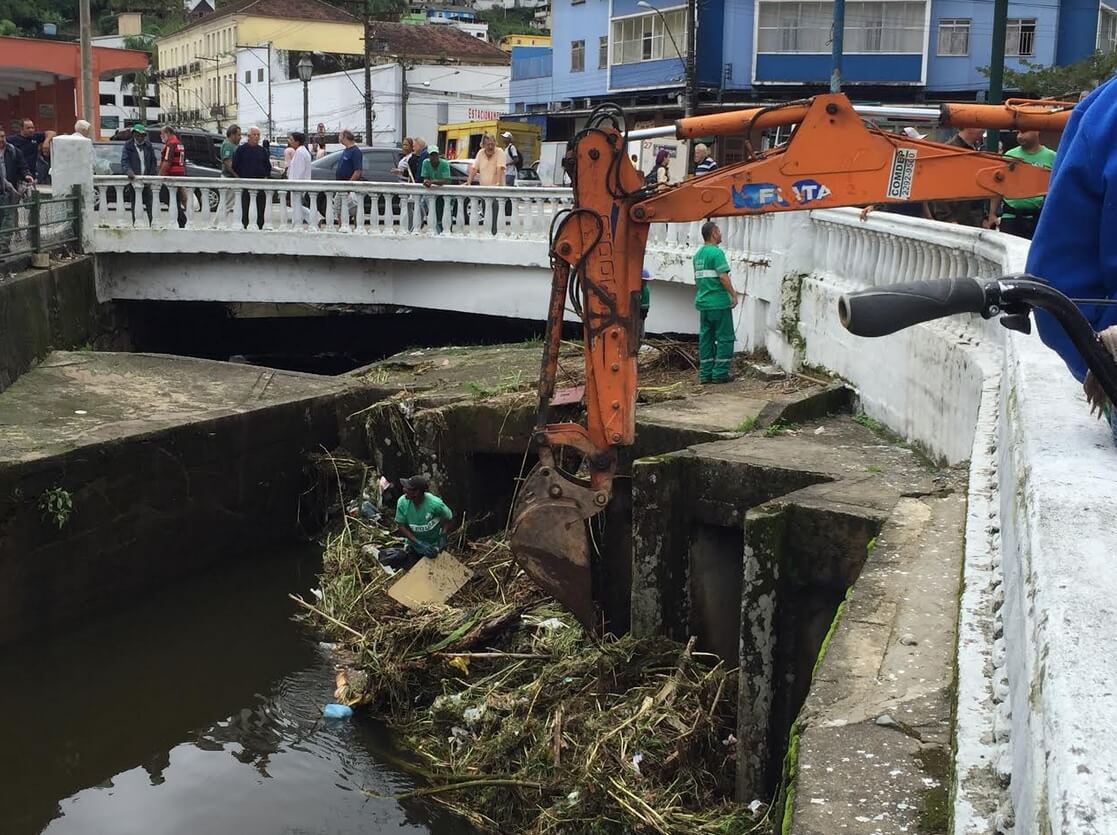 túnel extravasor
