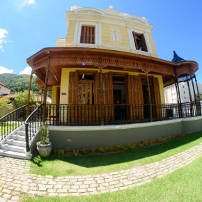 Colégio e Curso PRW